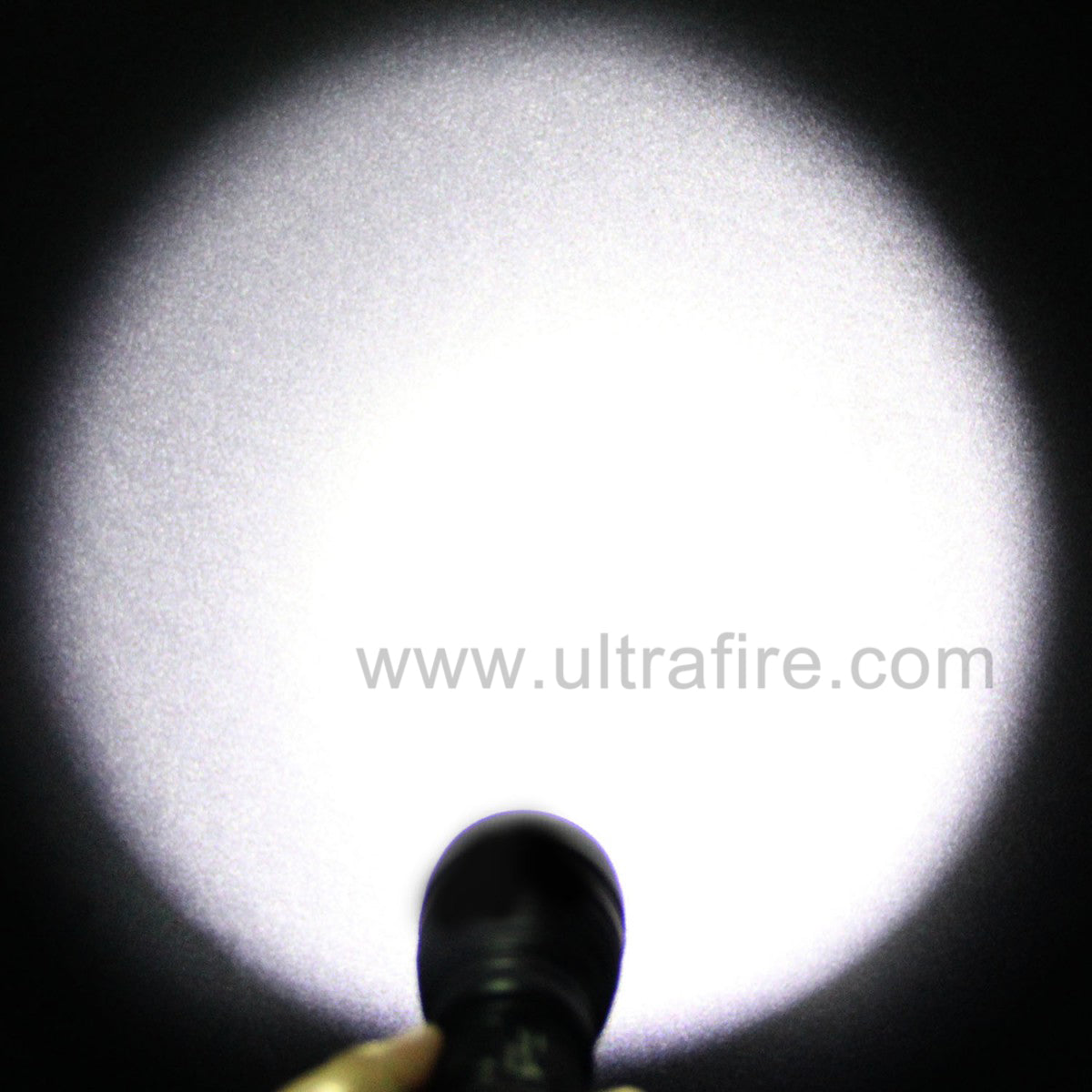 UltraFire UF-DIV05 CREE XM-L2 1050LM Waterproof Anti-Corrosion LED Diving Flashlight